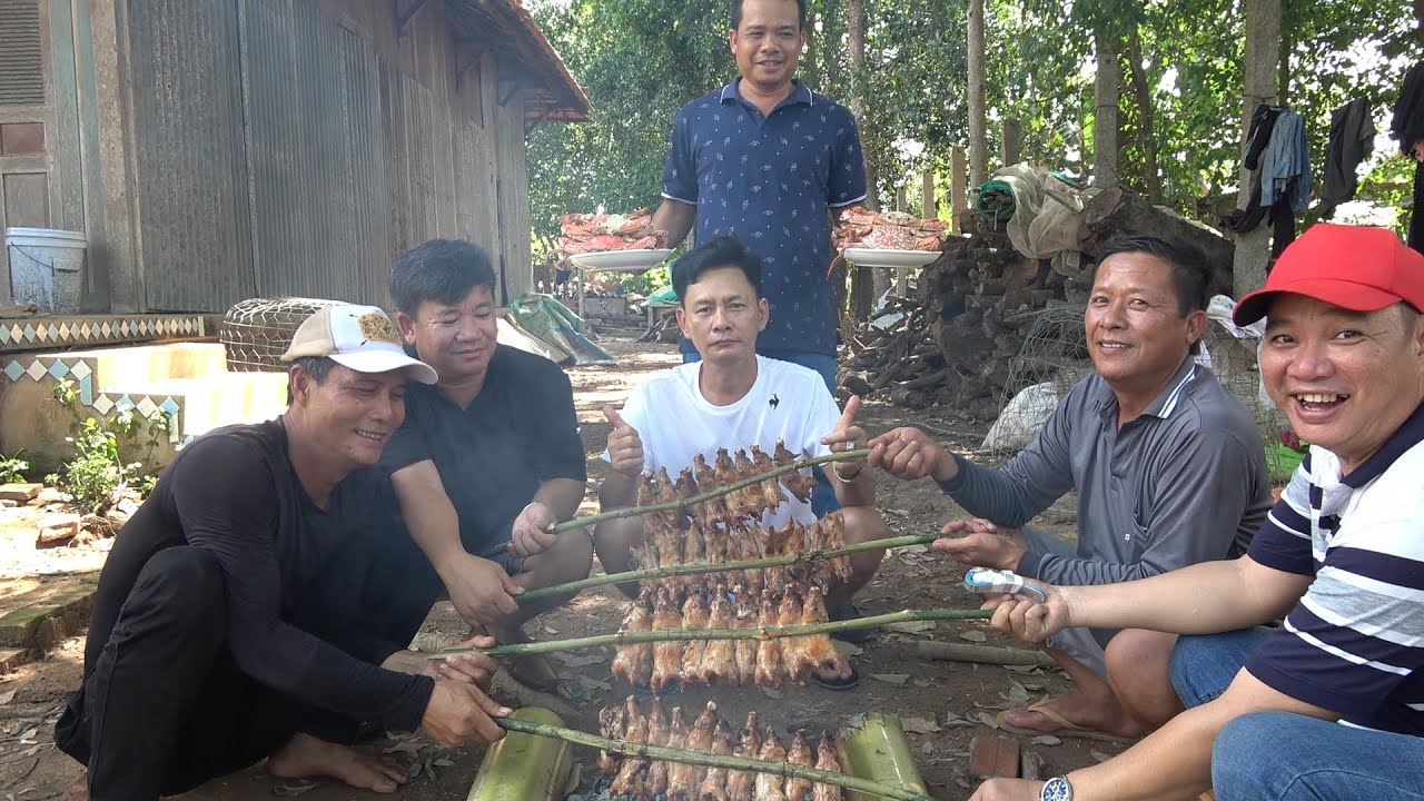 BỐN QUE CHUỘT NƯỚNG THẬT HẤP DẪN