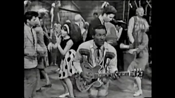 CHUCK BERRY : Johnny B. Goode (1958) HD