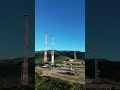 Um voo incrível de FPV captando toda a grandiosidade da Santa de 50 metros aqui no Morro da Santa!