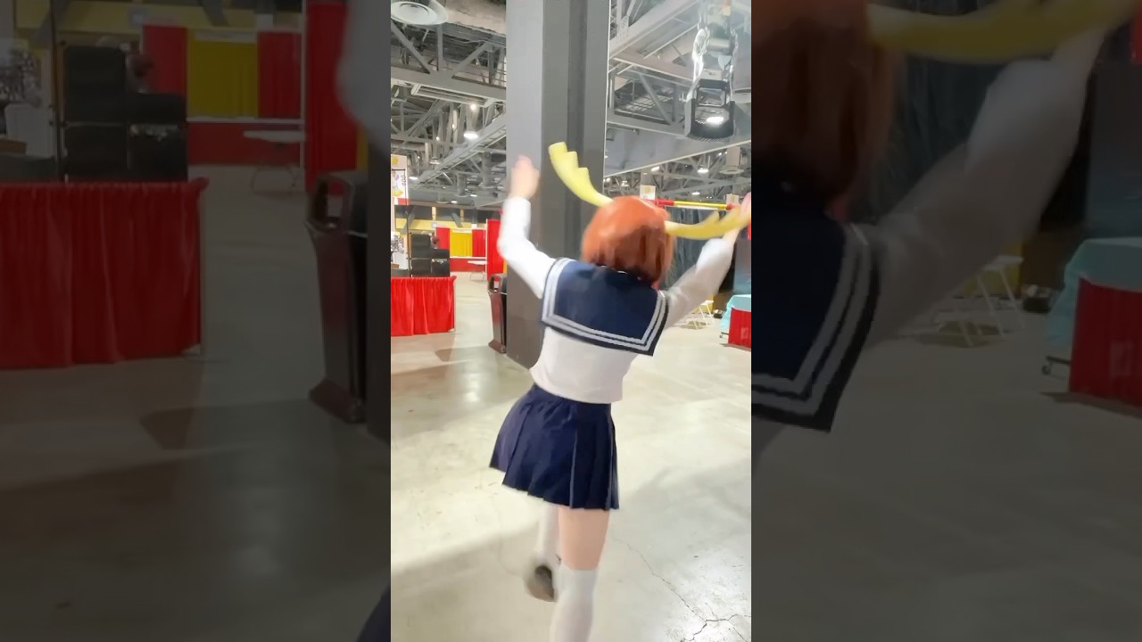 Happy Friday from a deer 🦌 [My Deer Friend Nokotan Cosplay]