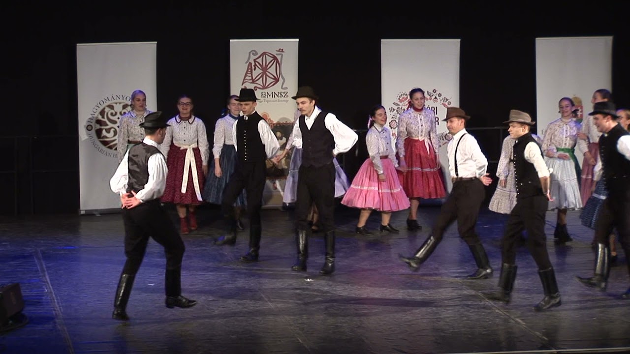 Berény Táncegyüttes-Bundásbokri táncok