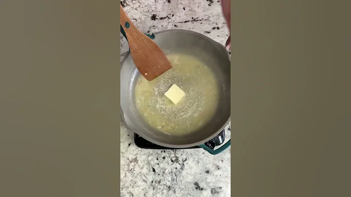 Creamy Lemon Butter Sauce #lemonbuttersauce #lemonbutter #salmon #pasta #sauce