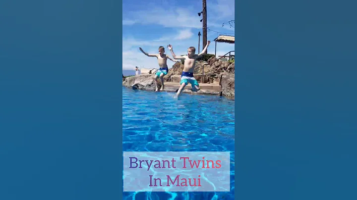 Bryant twins in Maui