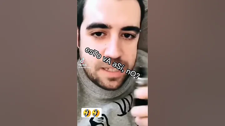 AuronPlay y su vaper :)