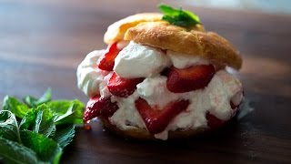 How to Make Strawberry Shortcake