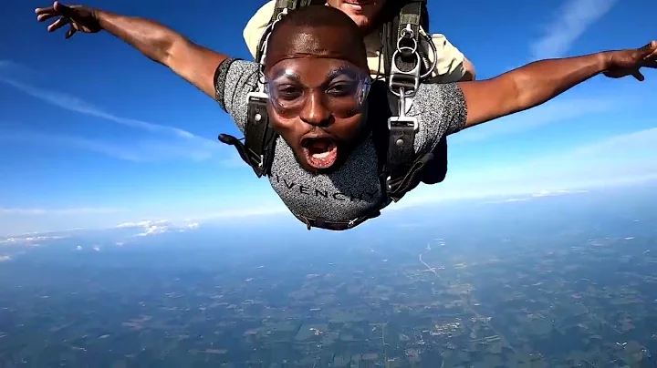 Tandem skydive at Skydive Twin Cities!