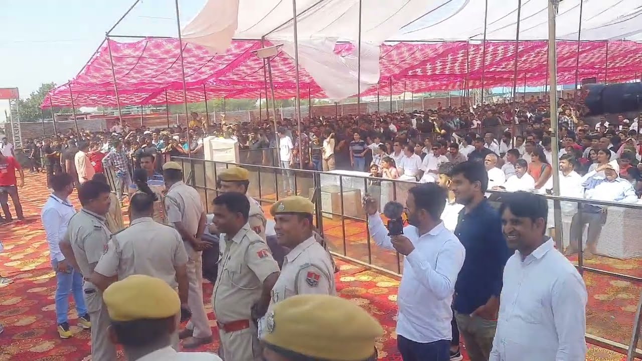 Elvish Yadav Gurgaon Meet-up Live Crowd | Elvish  yadav show Podcast  