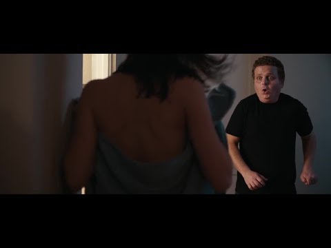 bad-roomies-trailer-2018-sex-comedy-movie