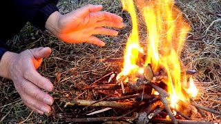 How To Make Fire With A Gum Wrapper And Battery
