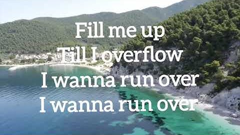 Tasha Cobbs - Fill Me Up / Overflow (Official Lyric Video)