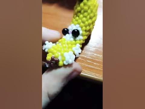 котик в костюме банана из бисера - YouTube