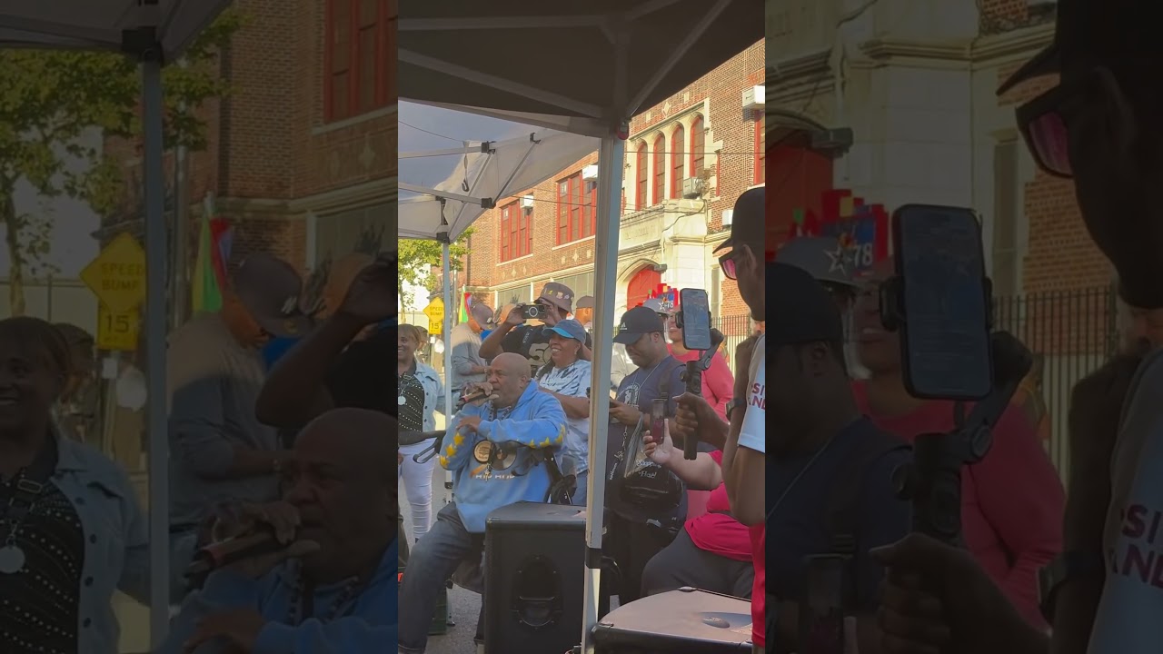 Legendary DJ Hollywood rocking the Mic 