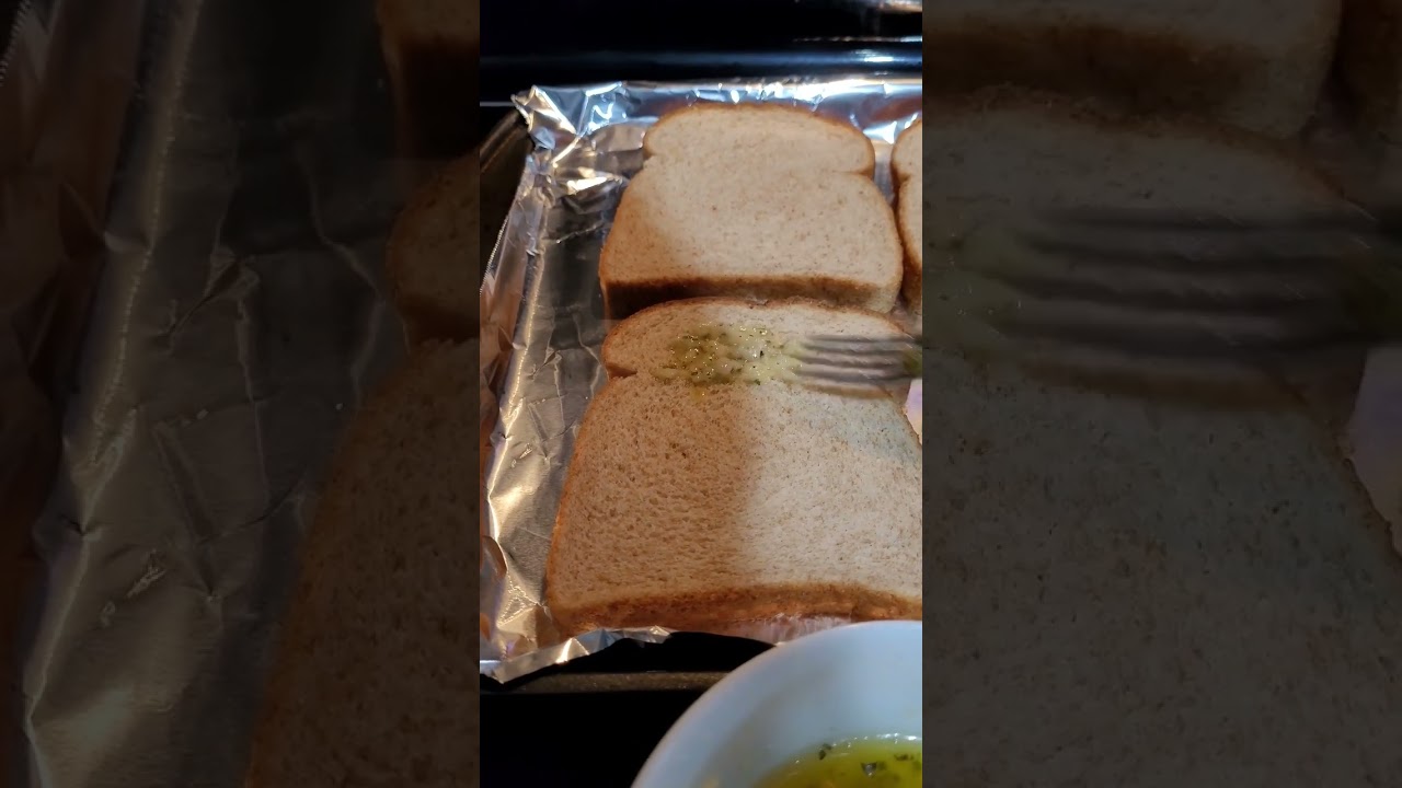 Easy Garlic BreadTamil shorts tamil minirecipefoodfoodie easy