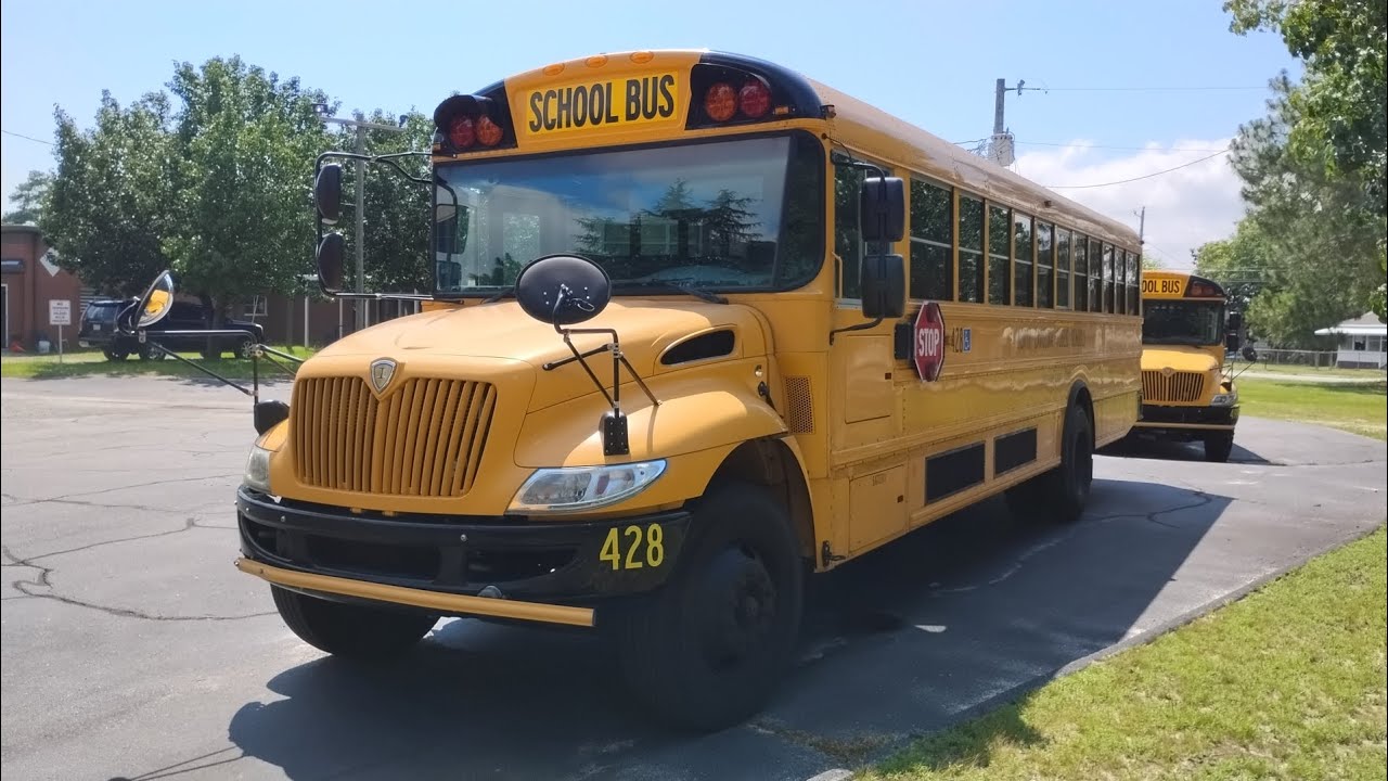 2020 IC CE Bus 428 Walkaround