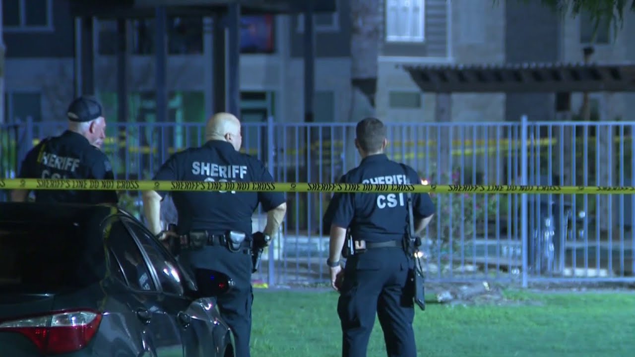Mother knew man who shot her two children in Houston - YouTube