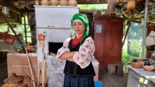 LIFE and FOOD in the Ukrainian Village. Cooking the Green Borscht