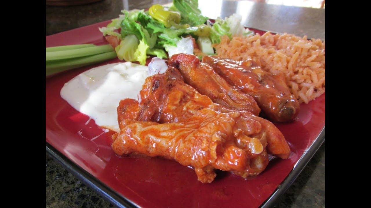 UDS Ugly Drum Smoker Buffalo Wings Hook & Cook Style YouTube