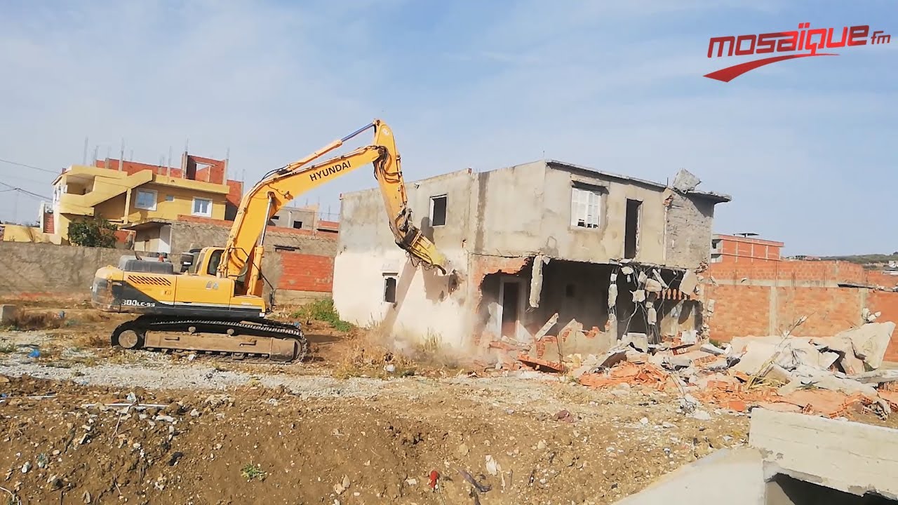 بنزرت: انطلاق إزالة المنازل وهدمها على مسار الجسر الجديد