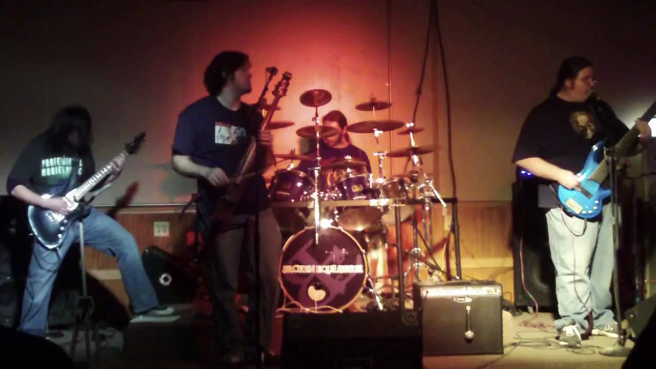 YouTube पर Broken Equilibrium | Devour Live at Carsons Pub देखें YouTube पर Broken Equilibrium | Devour Live at Carsons Pub देखें
