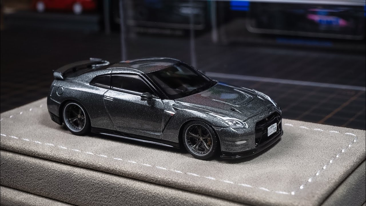 Mini GT NISSAN GT-R 2013 Dark Metal Gray (NISMO R35 CRS Version) - YouTube