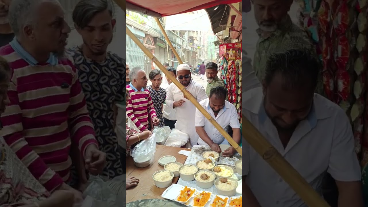 মানিক নগরের রানা বাবুর্চির রান্না গুলো সবাই অনেক পছন্দ করছে 