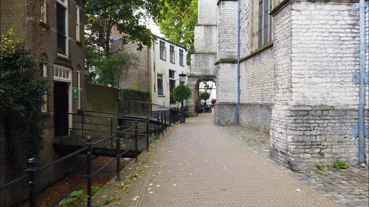 Autumn Walk in Gouda 🌥️ | The Netherlands | 4K60