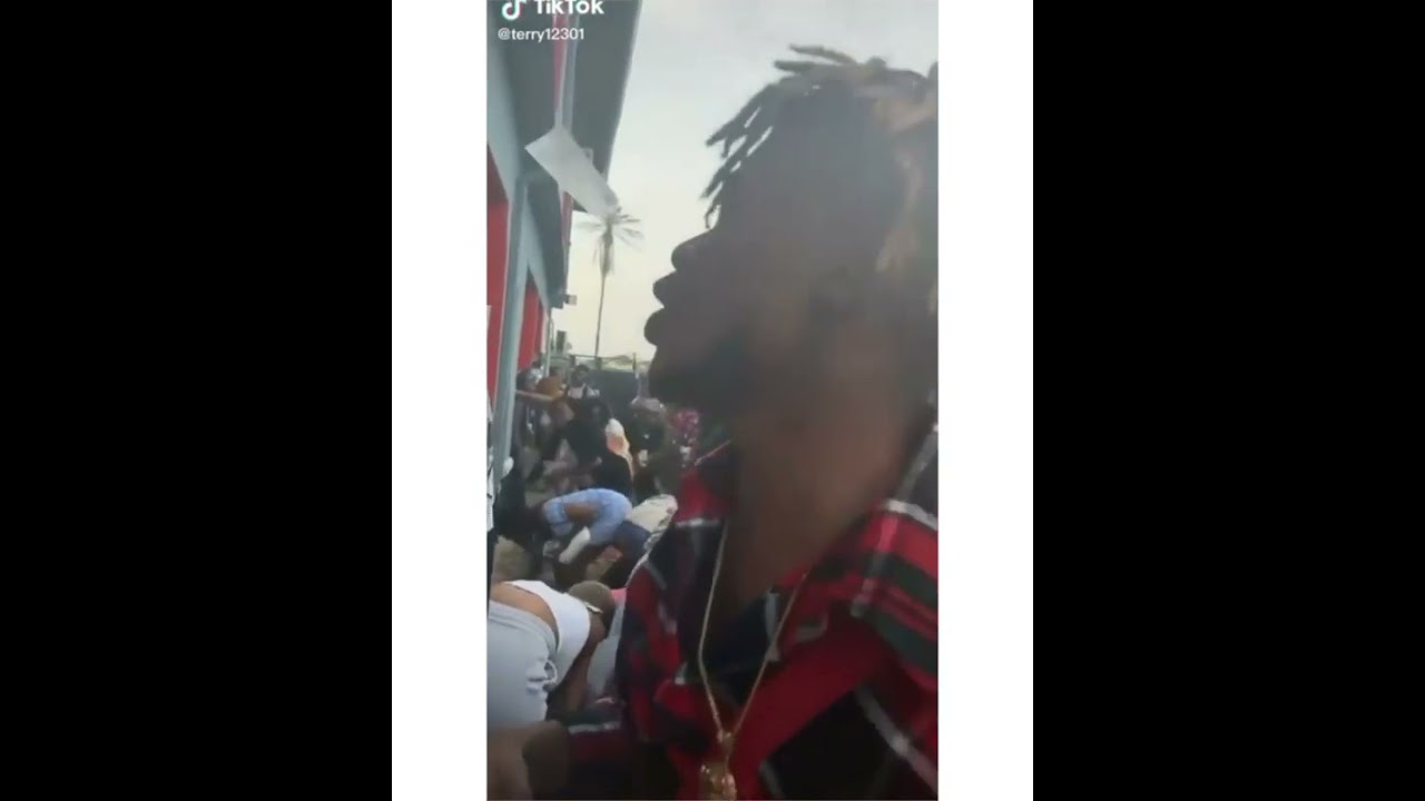 Watch a Young Yahoo boy spraying money everywhere.