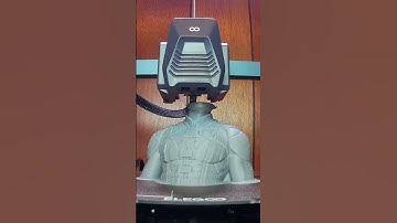 🕷️ Swing into Action! Tom Holland as Robin Bust 3D Print Showcase 🌟 #cool3dprints #batman #robin