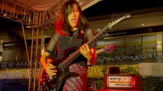 Barbie Almalbis performs ‘Master of Puppets‘ interlude of Metallica at TANAWIN GIG