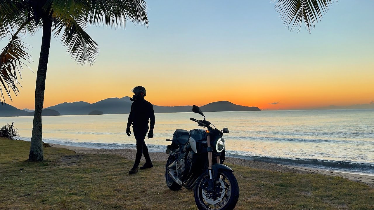 FUI PARA UBATUBA DE MOTO DE MADRUGADA VER O NASCER DO SOL