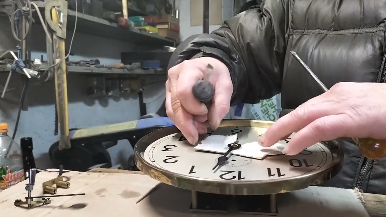 TN Hauptuhr outakes 1