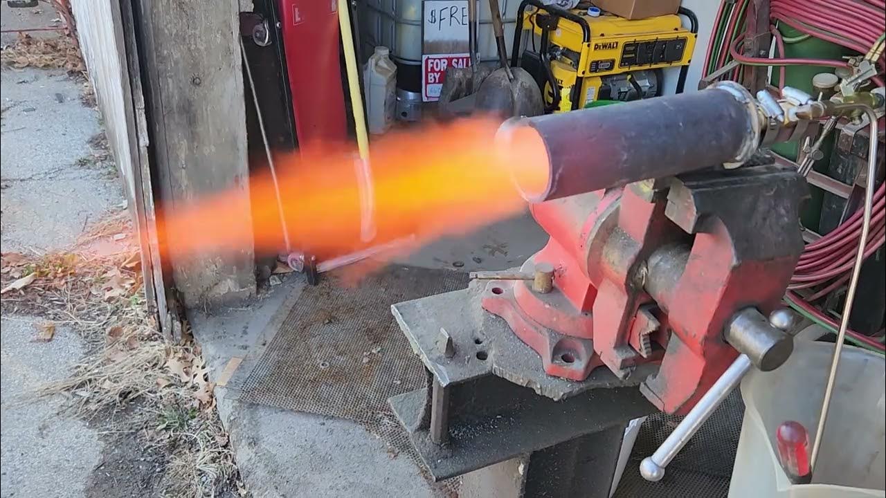 Siphon burner for a foundry YouTube