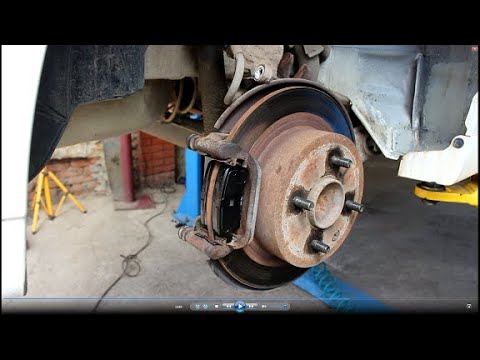 замена тормозных колодок NISSAN - YouTube