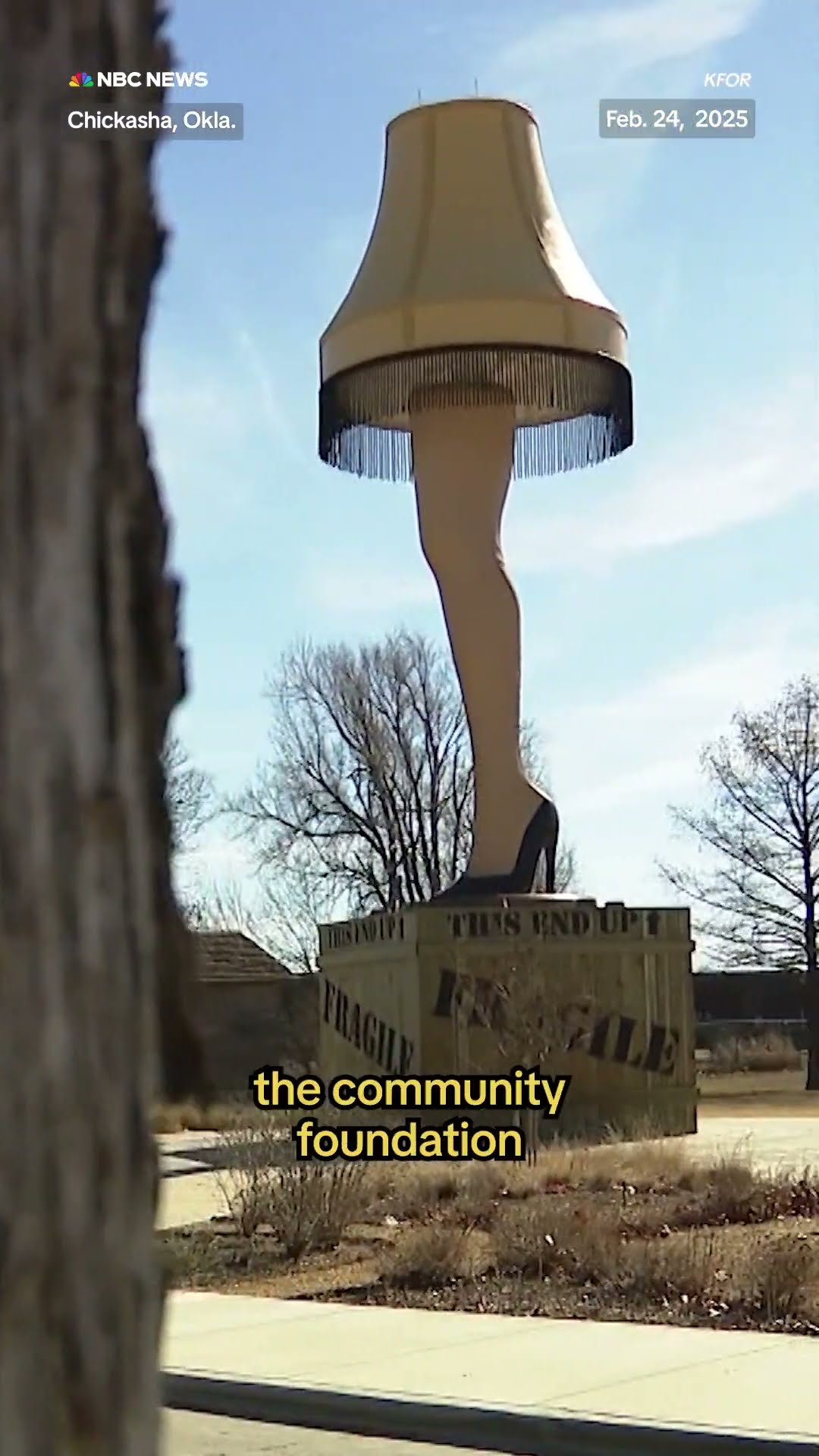 Warner Bros. threatens Oklahoma's leg lamp statue