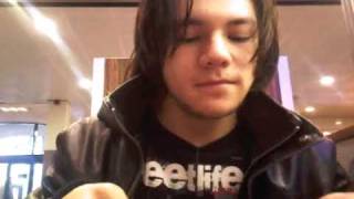 Johnny Big Burger Man! - Eating The Windows 7 burger!