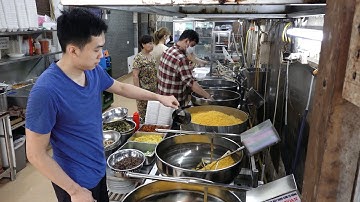 Quán cơm rang đầu tư 4 máy đảo cơm bán gần 1000 suất mỗi ngày