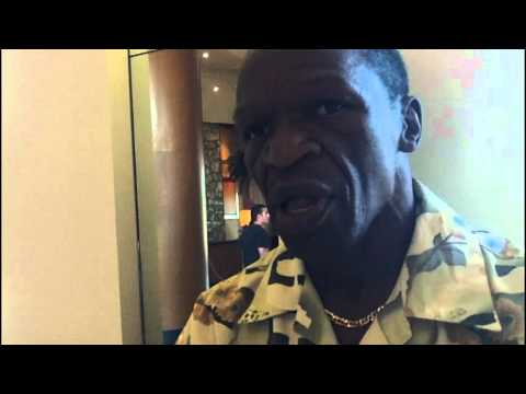 Mayweather Sr. says Floyd Jr. would knock out Julio Cesar Chavez Jr. (Plus Pacquiao-Bradley)