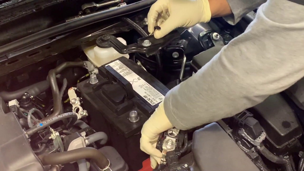 Car Battery Replacent on Toyota Camry 2019 - YouTube