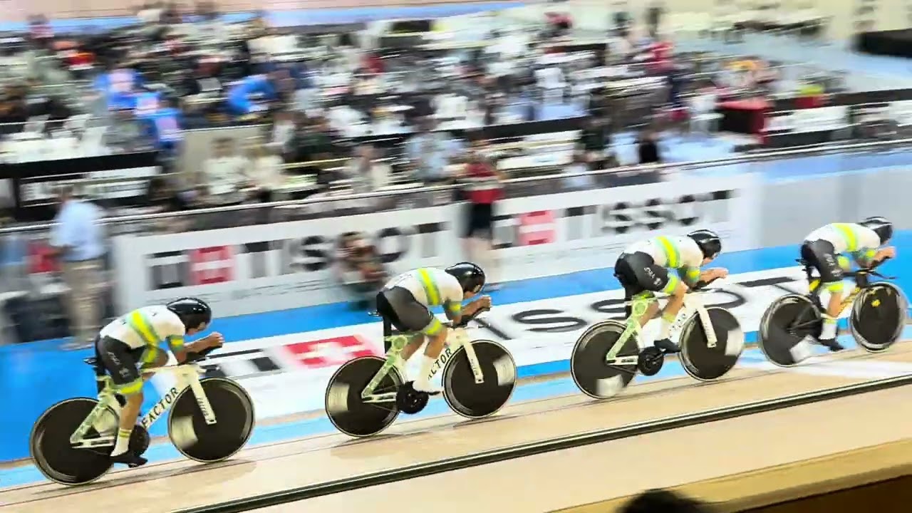 UCI Track World Cup. Women’s Team Pursuit (for Gold). Australia