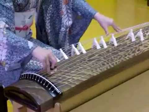 さくらさくら変奏曲 sakura sakura (playing Koto)　Sakura Variation