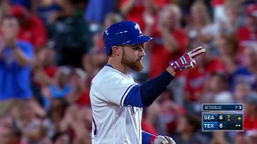 SEA@TEX: Lucroy pulls Rangers even with a single