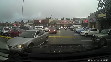 Bad Driver Series: A Selfish driver blocking the intersection
