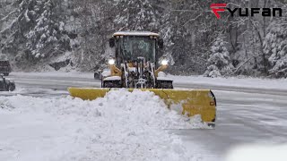 How to Snowplow with a Wheel Loader? | Snow Pusher Operator Training w