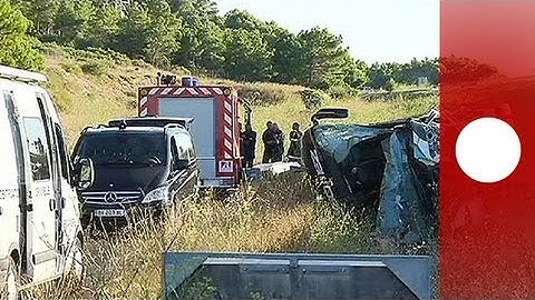 France : un passager serait à l'origine de l'accident de car