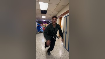 POPPY PLAYTIME CHARACTERS CHASE ME!!