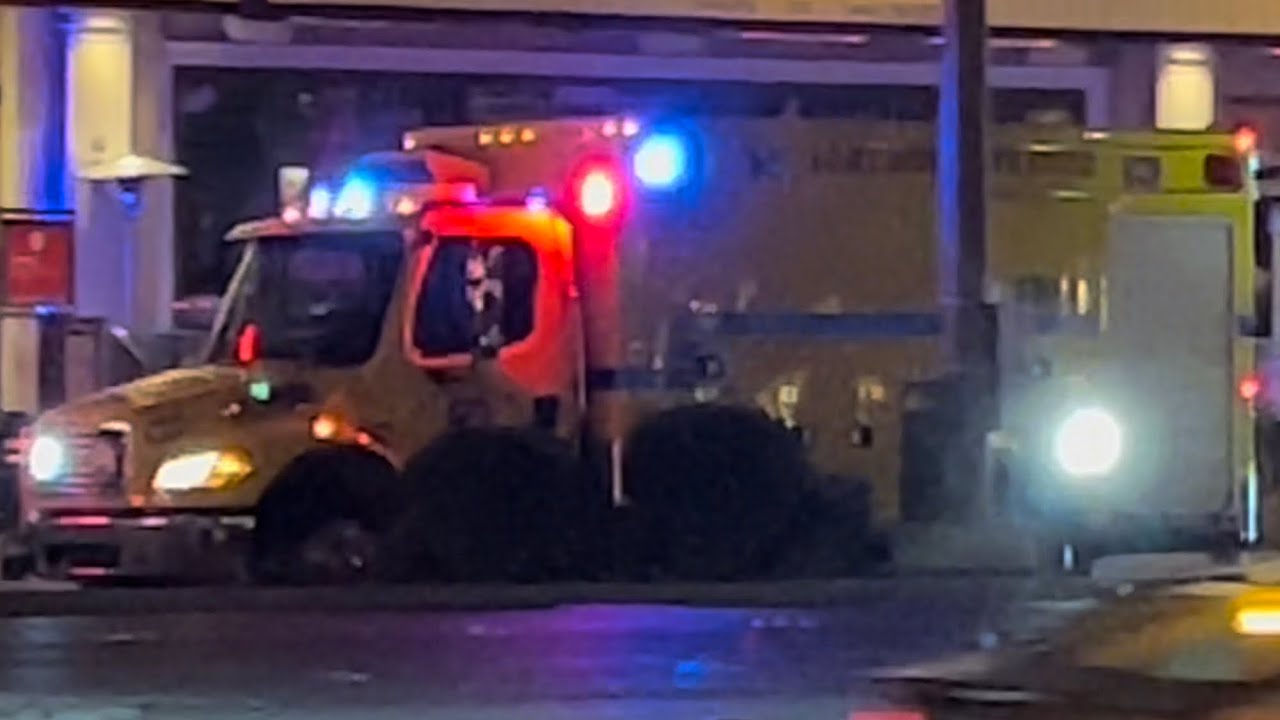 Clark County Fire Department Rescue 32 Responding *Heavy Horns* - YouTube