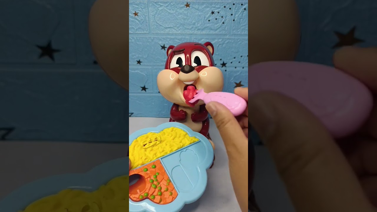 Удовлетворительный обзор распаковки милого Чомпин Чарли