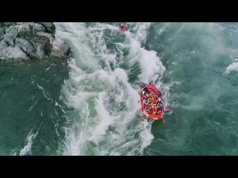experience-a-rapid---eye-of-the-needle-rapid,-salmon-river-in-idaho