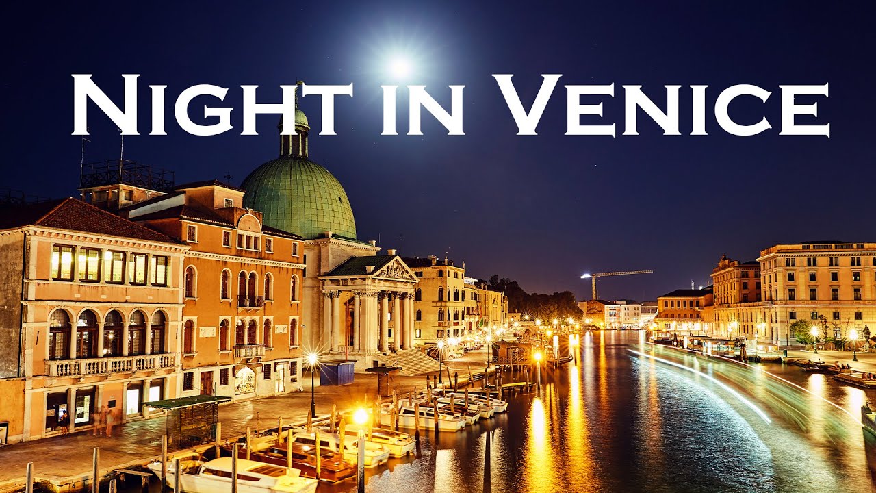 Relax Music 🎭 Night Jazz in Venice - Wonderful Music and a Lonely Street Light in Venice