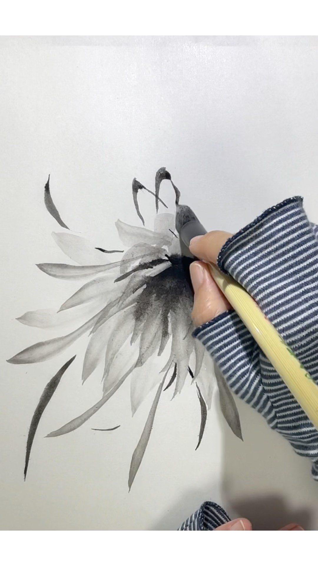 月下美人の水墨画| Queen of the Night Sumi-e Painting Process - YouTube